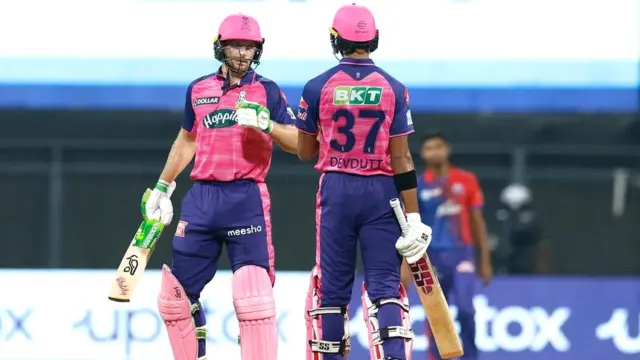 बटलर और पड्ड्कल के बीच पहले विकेट के लिए डेढ़ सौ से अधिक की साझेदारी हुई