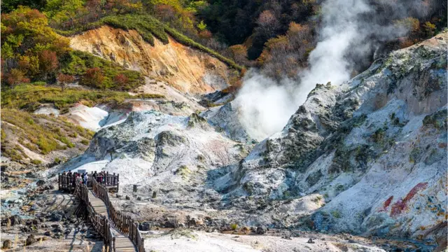 Ворота в пекло? Чи все-таки в рай?