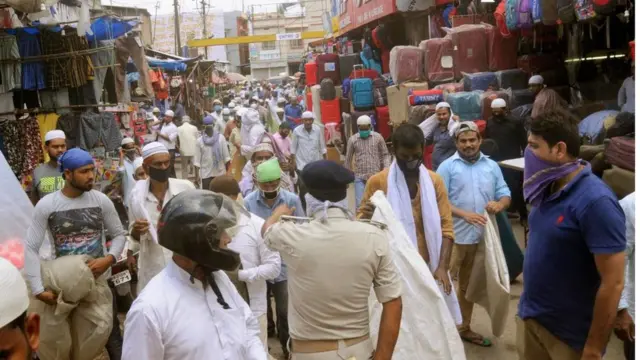 అసదుద్దీన్ ఒవైసీ