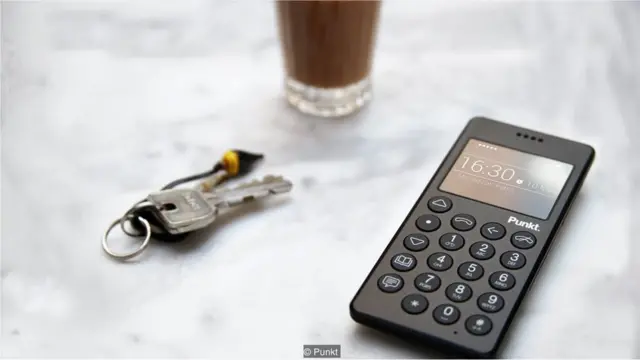 स्मार्ट फोन से छुटकारा, स्मार्ट फोन की लत, इंटरनेट की लत,