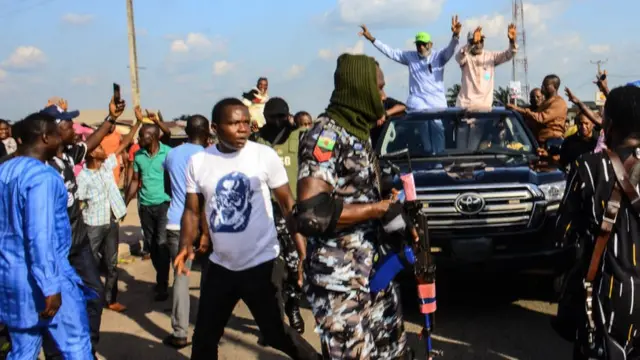 নাইজেরিয়ার অন্ডো রাজ্যে নির্বাচনের পর বিজয়ী প্রার্থীদের উল্লাস, ১০/১০/২০২০