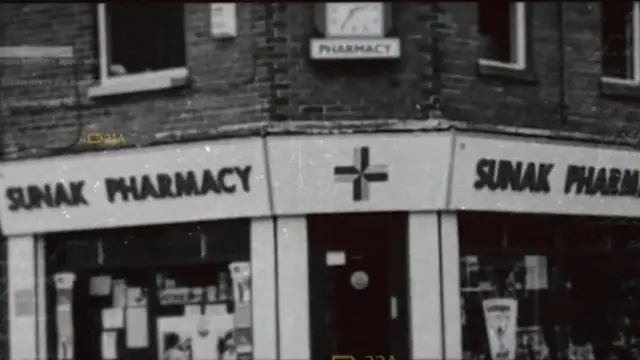 सुनककी आमाले औषधि पसल चलाउँथिन्