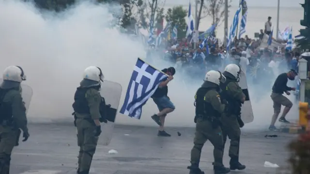 Демонстрация против соглашения с Македонией в Салониках