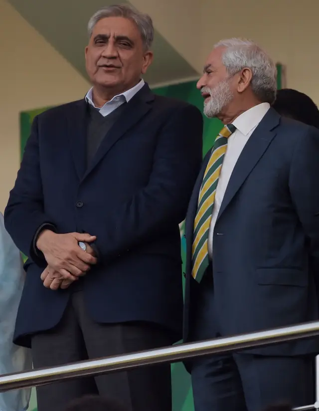 क़मर जावेद बाजवा