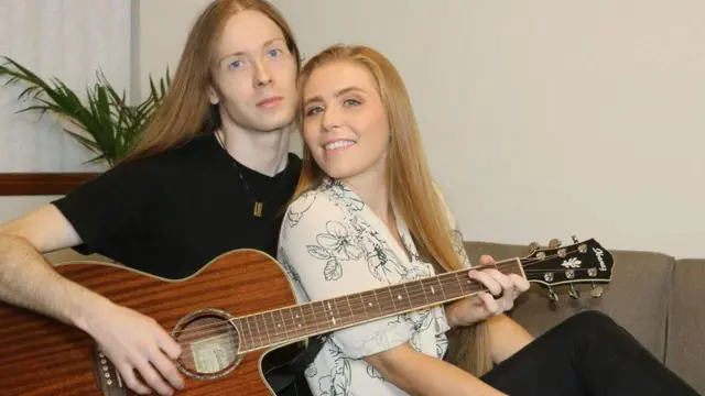 Threatin y Kelsey.