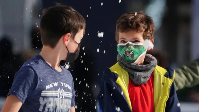 كيف يتأثر الأطفال بالإصابة بفيروس كورونا طويل الأمد؟