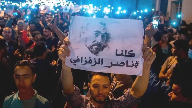 Le leader du mouvement, Nasser Zefzafi, et ses principaux meneurs ont été interpellés ces dix derniers jours après l'interruption par Zefzafi d'un prêche officiel dans une mosquée.