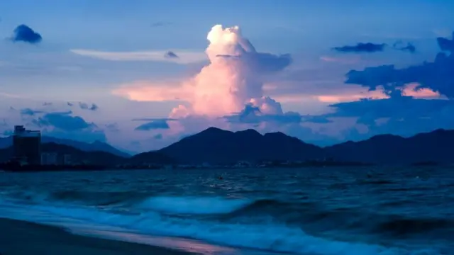 Khánh Hòa có thành phố Nha Trang nổi tiếng về du lịch