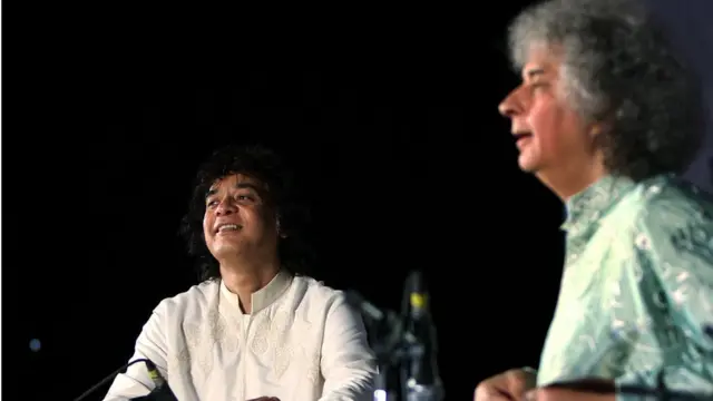 শিবকুমার শর্মা আর জাকির হুসেইনের যুগলবন্দী