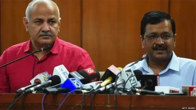 मनीष सिसोदिया और अरविंद केजरीवाल