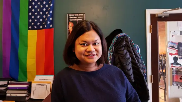 อาจารย์เคท ต้องใช้คำนำหน้า "นาย" ในเอกสารเดินทาง