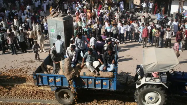 આ વર્ષે ખેડૂતોએ બટાકા બે રૂપિયે કિલોના ભાવે વેચવા પડ્યા છે