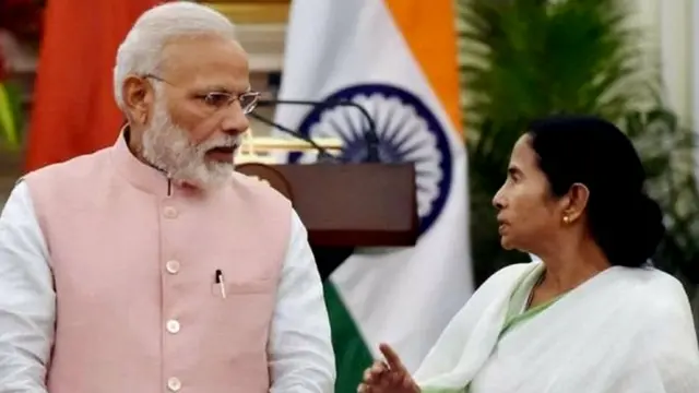 ममता का मोदी पर पलटवार, 'किसी के कपड़ों से राजनीतिक विचार पता नहीं चलते'