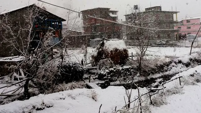 जुम्ला खलङ्गामा हिमपात