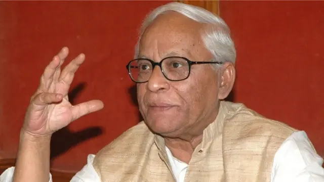 બુદ્ધદેવ ભટ્ટાચાર્યે નંદીગ્રામમાં થયેલી હિંસાની નૈતિક જવાબદારી લઈને પ્રોજેક્ટ રદ્દ કર્યો હતો