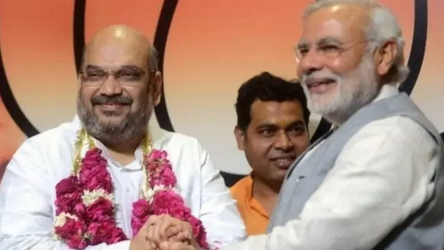 नरेंद्र मोदी