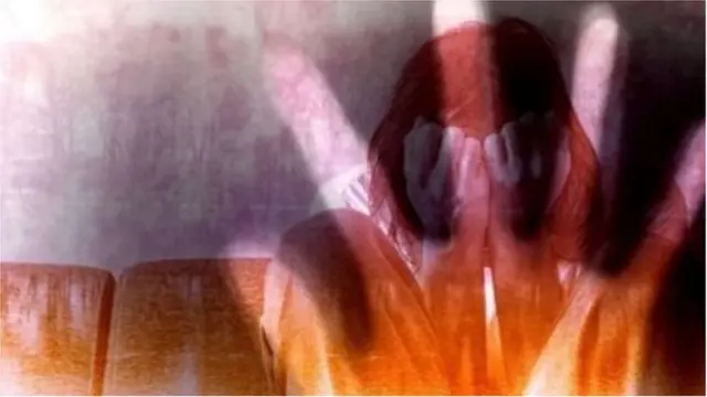 Ochiq havoda ona pornosini tomosha qiling HD formatda oqituvchi bilan porno