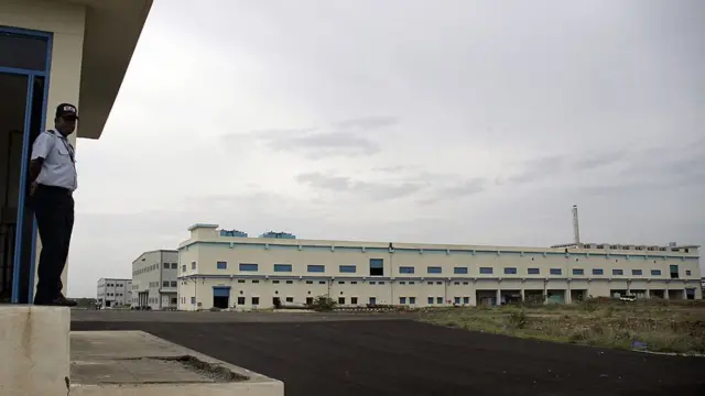 ஃபாக்ஸ்கான் தொழிற்சாலை.