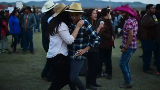 Baile en la fiesta de Rubí