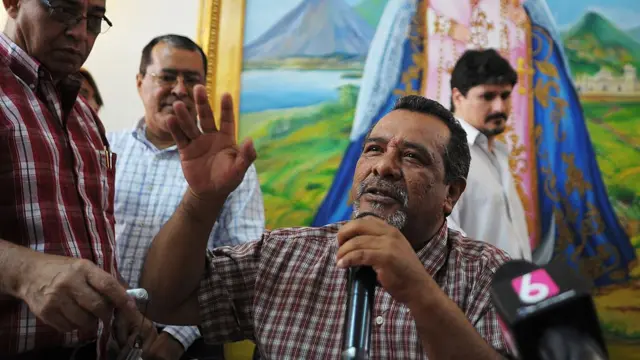 Raúl Mijango, el arquitecto de la polémica tregua entre pandillas