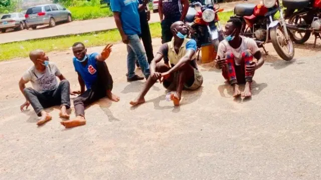 Awọn afurasi ti ọlọpaa mu fun didana sun agọ ọlọpaa niluu Isẹyin