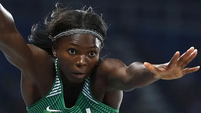 La Nigériane Ese Brume participe au tour de qualification du saut en longueur féminin lors de l'épreuve d'athlétisme des Jeux olympiques de Rio 2016 au stade olympique de Rio de Janeiro, le 16 août 2016.