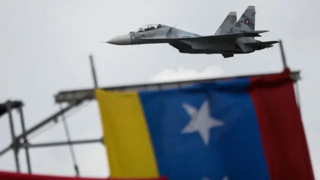 Durante el gobierno de Hugo Chávez, Venezuela adquirió una flotilla de modernos aviones rusos SU-30.