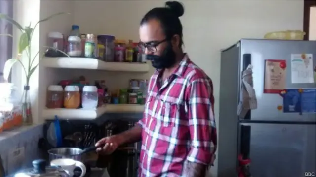 వంట గదిలో పురుషుడు, కిచెన్