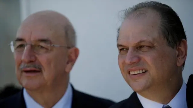 रिकार्डो बैरोस, माइकल टेमेर