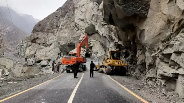 لینڈ سلائڈنگ