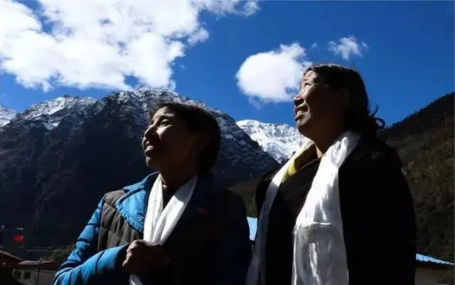 给习近平写信的姐妹