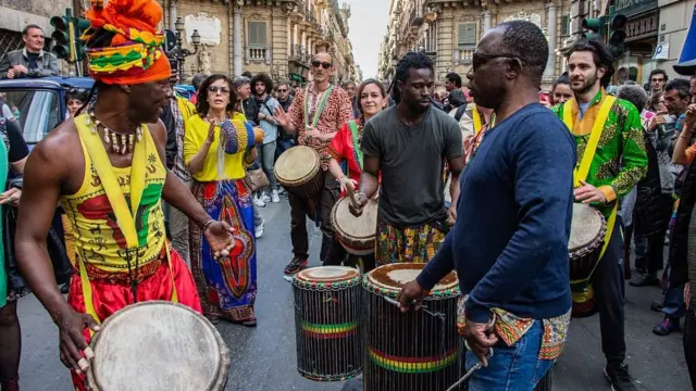 Yaxshi sifatli video ichki kontur Yaxshi sifatli video ichki kontur