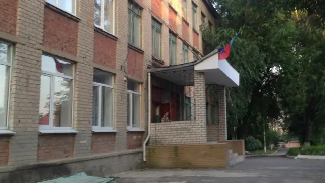 Школа в Луганську