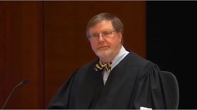 Trump'ın kararnamesini geçici olarak durduran Federal Yargıç James Robart