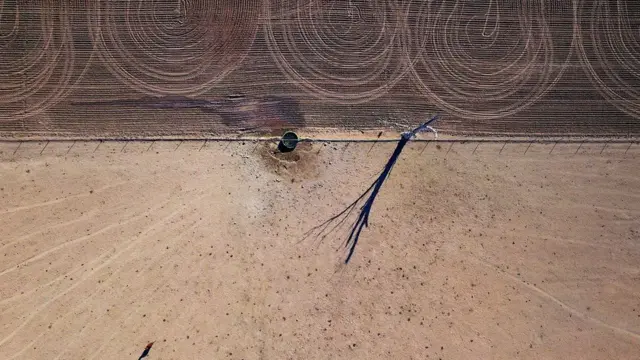 'பருவநிலை மாற்றம்' - அச்சம் தரும் புகைப்படங்கள்