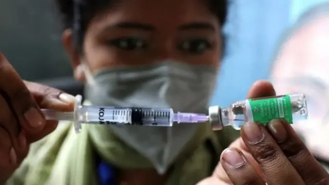 वैक्सीन