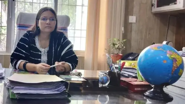 ਬਲਾਕ ਵਿਕਾਸ ਅਧਿਕਾਰੀ ਸੁਨੀਲਾ ਖਾਲਖੋ ਨੇ ਕਿਹਾ,''ਮੰਜੂ ਨੂੰ ਲੋਨ ਨਾ ਮਿਲਣ ਦਾ ਮਾਮਲਾ ਮੇਰੇ ਧਿਆਨ ਵਿੱਚ ਹੈ