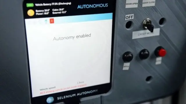 ஸ்டேரிங் இல்லாமல் தானாக செயல்படும் பாட்' வாகனம்