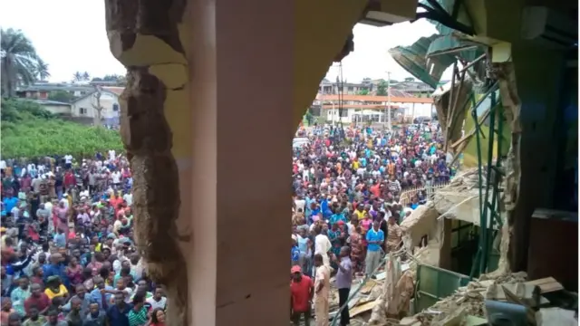 Ileesẹ redio Ayefẹlẹ tijọba Ọyọ wo