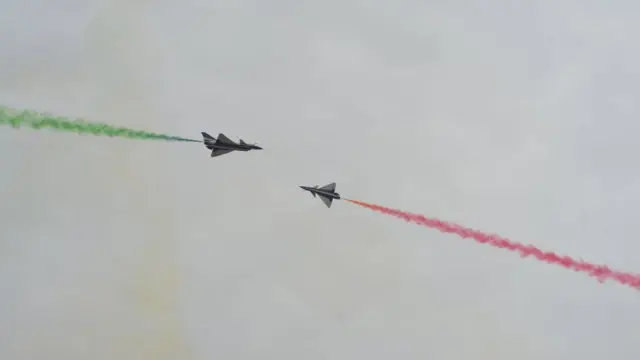 چینی جے-10 لڑاکا طیارے