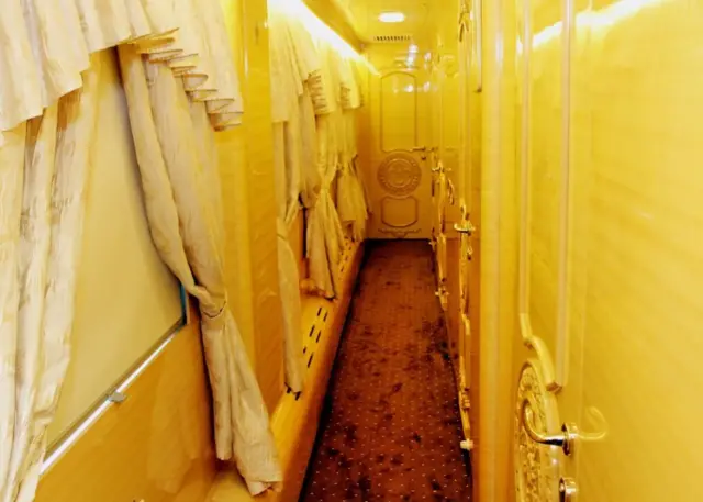 розкішний поїзд