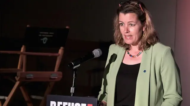 کیلي ټي کلیمنټس