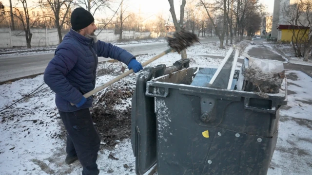 बख़मूत में अब सर्गेई जैसे कुछ ही लोग रह गए हैं