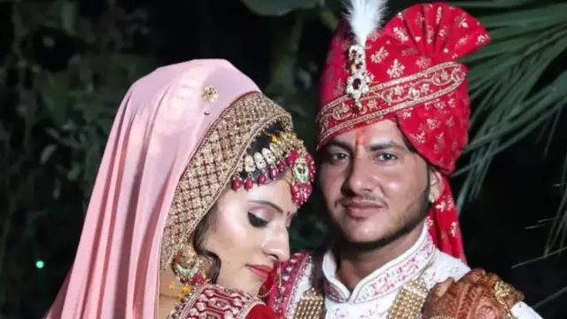 पत्नी के साथ आरव
