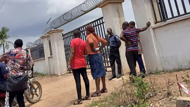 Ndị na-eche ka ha banye mee akara NIN ha