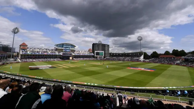 உலகக் கோப்பை கிரிக்கெட்: என்ன நடக்கிறது இங்கிலாந்தில்? - பிபிசி செய்தியாளரின் நேரடி அனுபவம்