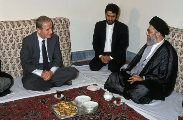 حافظ اسد هم قبل و هم بعد از انقلاب به عنوان مهمان رسمی به تهران سفر کرده بود