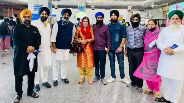 سرسا منمیت کور کو لے کر دہلی آ گئے