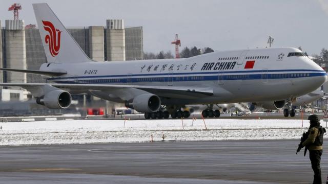 Avion chino en Suiza