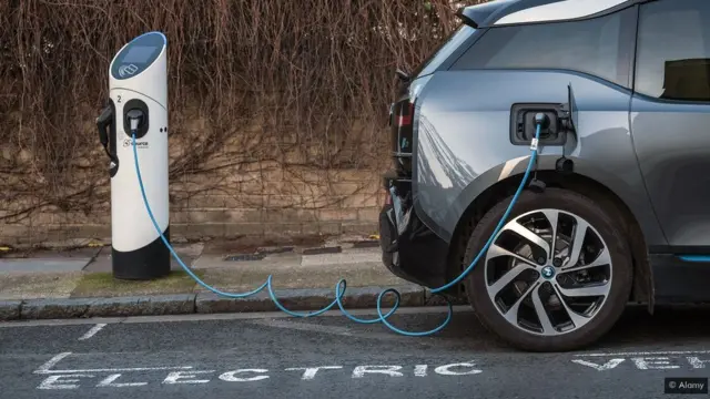 చిన్న పరిమాణంలో ఉన్న బ్యాటరీలు కూడా ఎక్కువ శక్తిని నిల్వచేసుకుంటాయి